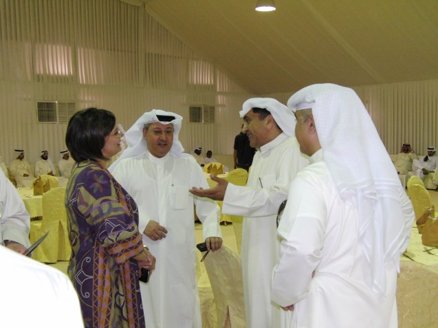 Oriunda da classe média, Aseel al-Awadi já foi casada e não tem filhos, estatuto ainda inadmissível em sociedades com forte peso tribal. Aparentemente, não no Kuwait, a primeira monarquia árabe do Golfo Pérsico a criar um parlamento e a aprovar uma Constituição, em 1963, dois anos após a independência. © Direitos Reservados | All Rights Reserved