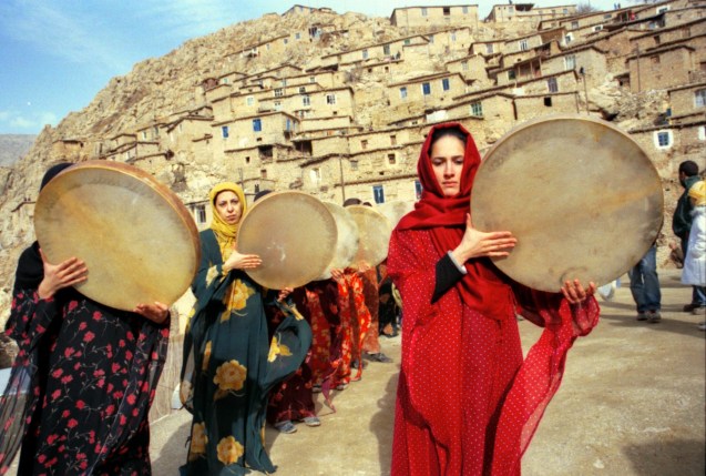 Uma imagem do filme Half Moon, com paisagens do Curdistão iraniano, onde Ghobadi nasceu; chamam ao realizador (proscrito pelo regime) “o pai do cinema curdo”. @DR (Direitos Reservados | All Rights Reserved)