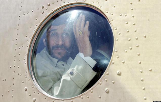 O [antigo] Presidente Ahmadinejad é um antigo oficial pasdar, tal como a maior parte dos membros do seu Governo e do anterior Parlamento, numerosos governadores e outros responsáveis administrativos. © AFP | Getty Images