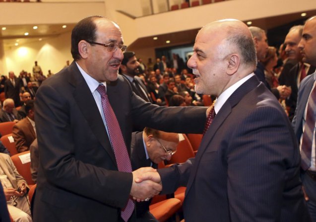Um dos maiores obstáculos à solução do conflito no Iraque é uma alegada conspiração do ex-primeiro-ministro Nouri al-Maliki (à esquerda) para derrubar num "golpe silencioso". o actual chefe de Governo, Haider al-Abadi. © cross-head4.rssing.com/