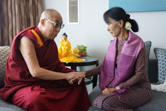 The Dalai Lama with Aung San Suu Kyi during a private meeting in London, on June 19th., 2012 © Jeremy Russell |OHHDL
