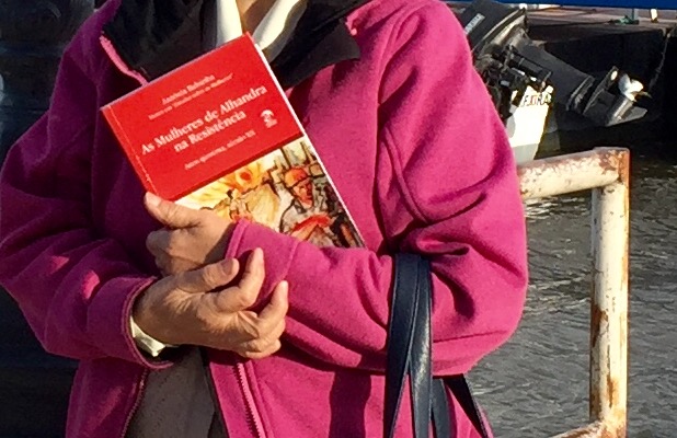 O livro © Direitos Reservados | All Rights Reserved